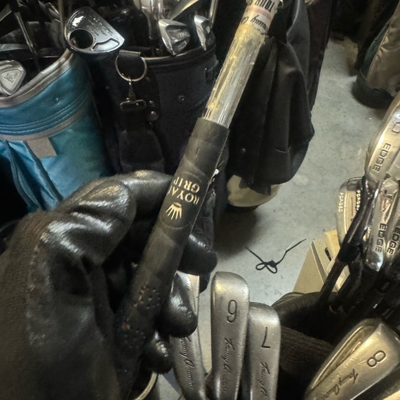 Tommy Armout 845s Silver Scott Iron Set in right handed  3-9 irons - Picture 3 of 10